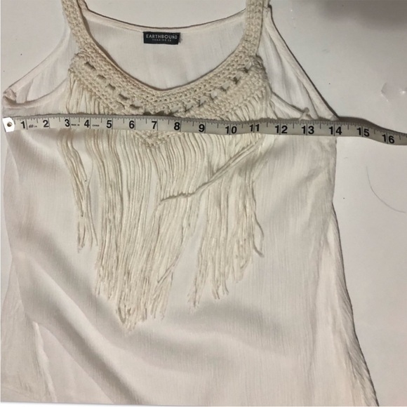 Earthbound Boho Fringe Top - Picture 8 of 10